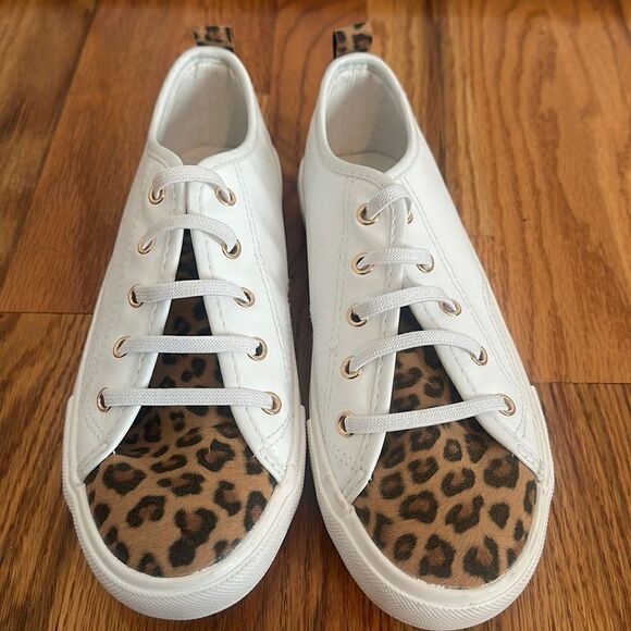 Austin Trading Co. Company Girls Leopard Casual Tennis Shoe Sneaker size 3 - Picture 3 of 9